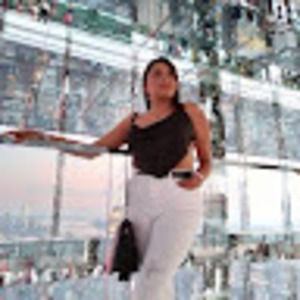 Meet your Posher, Maria paula